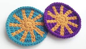 A guide and collection of mochila tapestry crochet free patterns and inspirations. 10 Quick Tips For Better Tapestry Crochet