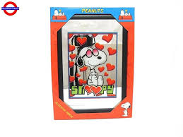 Buon compleanno snoopy copic disney crafting. Izlesik Buon Anniversario Matrimonio Snoopy 16 Anniversario Della Morte Di Charles M Schulz Papa Dei Peanuts Chizzocute Marito Dando Fiori Moglie All Aperto Buon Anniversario Giorno Cuore Con Rose Rosse