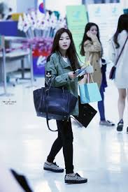 Haemil nov 8, 2016 updated : Red Velvet Seulgi Airport Fashion 141004 2014 Kpop Model Pakaian Remaja Model Pakaian Pakaian Remaja