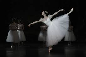 Heloise Bourdon Premiere Danseuse Giselle Ballet Danseuse Corps De Ballet