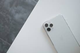That means all iphones have the flashlight feature, including older models like the iphone 4, iphone 5, iphone 6, and iphone 7, all the way up through the newest. Iphone Enable Led Flash Blink On Incoming Text Messages Appletoolbox