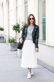 2016 Rock Jacke Pullover Zara Schuhe Adidas Tasche Mansur Gavriel Plisseerock Outfit Outfit Outfit Ideen