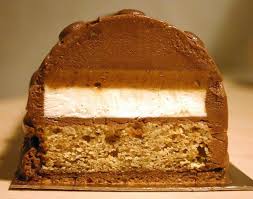 Buche Praline Vanille Et Chocolat Health Lifestyle Buche De Noel Dessert Noel Gateaux Et Desserts