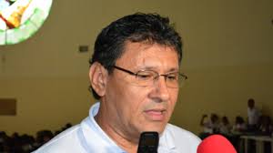 Cambié una AK-47 por libros y cuadernos”