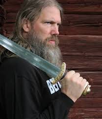 The man the myth the legend Thanks Scott for finalising laddos chassis last  night 🙏🏻