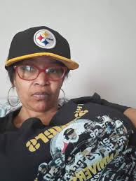 The Steelers locker room is amazing 💀🥰