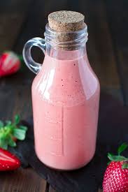 This Really Is The Best Strawberry Dressing And It S Seriously Addicting It Is Simple To Ma Strawberry Salad Dressing Strawberry Salad Strawberry Salad Recipe