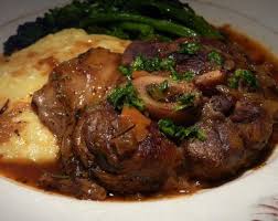 Traditionally, osso buco is garnished with a zesty condiment called gremolata. Reteta Osso Buco Delicios Restaurante De Lux