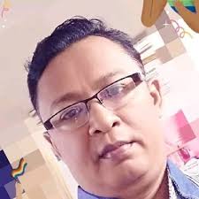 moe naing soe (@QZ3P8mbN2SFGlzO)