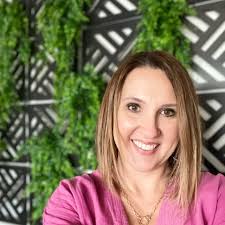 Jillian Lawson's Instagram, Twitter & Facebook