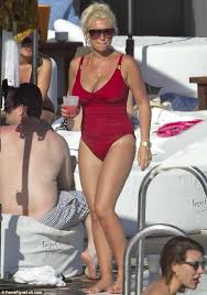 This is another time when frills and ruching come in handy, as they give the illusion of a bigger behind. Billie Faiers Reveals Slim Post Baby Body Two Months After Daughter Nelly S Birth Daily Mail Online