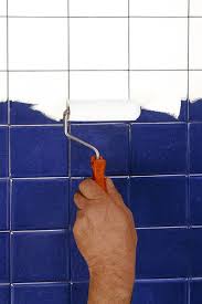 La salle de bain imaginée par mon coach deco leroy merlin nous emmène sur les îles grecques de mykonos. Repeindre Carrelage Salle De Bain Les 3 Erreurs A Eviter Avec La Peinture Cote Maison
