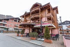 In december 1799 the british government had issued orders that its. Hotel Arisch Aprica Valtellina
