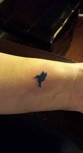 Black Bird Tattoo Behind Ear 23 Ideas Bird Tattoo Men Behind Ear Tattoo Bird Bird Tattoo Men Bird Silhouette Tattoos Small Bird Tattoo