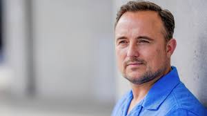 Thomas blev mobbet som barn: Smilet var mit skjold