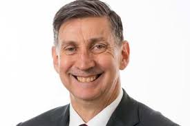 Jet lag: Don't make this mistake after landing and other essential tips  from self-proclaimed 'Jet Lag Guy'