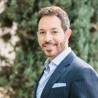 100+ perfiles de «Mike Md»