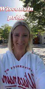 katy redfern (@katynotkatie_)