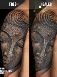 Every single tattoo that is while the peeling skin may look like it's ready to come off, it will likely still be slightly attached to your. Irresponsible Tattoo Aftercare Leads To Bad Tattoos