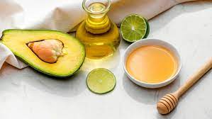 Sbuccia e taglia a tocchetti sia la mela che la radice di zenzero, un vero e proprio toccasana per i capelli grassi, poi frullale insieme, versa . Maschere Per Capelli Fai Da Te 6 Ricette Con Ingredienti Naturali Per Capelli Sempre Al Top