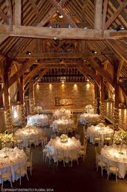 41 Vintage And Rustic Castle Wedding Decoration Ideas Bauernhochzeit Bauern Hochzeit Hochzeitsdekoration