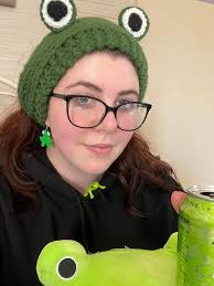 Wow my fellow frogos almost 800 followers! I'm absolutely blown away. In  honor of all you new frogos here's a small bit of FROG wisdom 🐸✨️