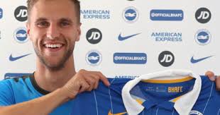 Bek Timnas Belanda Resmi Tinggalkan Ajax, Gabung ke Brighton