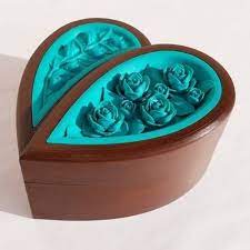Jewellery Box In The Shape Of A Heart And Decorated With Roses Jewellery Box Making Prints Heart Shapes