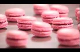 Reussissez Vos Macarons Maison A La Meringue Francaise Grace A Notre Video Comment Faire Des Macarons A Recette Macaron Macaron Facile Recette Macaron Facile