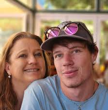 How to find Joan Canham, wife of Aubrey Canham, in Zimbabwe?