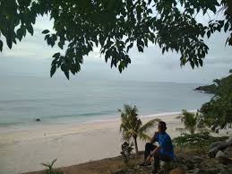 Meski tidak seramai pantai pantai yang ada di kawasan wisata pulau bali, namun pantai di aceh semuanya sungguh seperti berada di negeri dongeng saja. Pantai Kasih Sabang Pantai Pasir Putih Dengan Panorama Yang Indah Di Pulau Weh Aceh Safari Wisata International