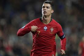 Black And White And Read All Over Juventus Cristiano Ronaldo Declares He S Very Fit Then Scores A Hat Trick Vs Lithuania Black White Read All Over In 2020 Cristiano Ronaldo Ronaldo Juventus Team