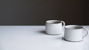 Bicarbonatul cu lămâie este un supliment care ne ajută să reglăm multe funcții de bază, ceea ce ne face să ne simțim bine, care ne dezumflă, ne detoxifică și ne ajută. 40 De Intrebuintari Practice Pentru Bicarbonatul De Sodiu Alege Sa Fii Sanatos