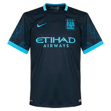 Von nike freizeitbekleidung im footballdesign über riddell football mini helmen bis zum ausgefallenen geschenk für den nfl maniac. Man City Football Shirt Archive
