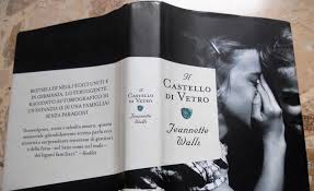 Numerosi ospiti di prestigio si sono susseguiti nel tempo: Il Castello Di Vetro Di Jeannette Walls Il Libro Geniale