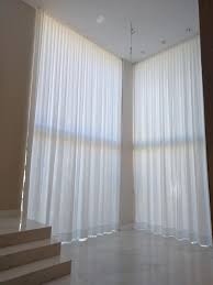 O quarto de hóspedes tem 2 camas de solteiro que podem ser combinados em uma cama de 180 cm. Arte Bela Casa Cortinas Home Facebook
