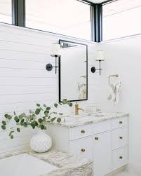 Black White And Gold Bathroom Decor Ideas Bathroom Bathroom Interior Bathroom Redesign Bathroom Decor