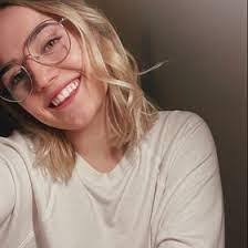 Kassandra Richardson's Instagram, Twitter & Facebook