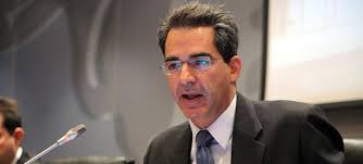 Εκλέγονται επίσης ο θάνος πλεύρης, ο νικήτας κακλαμάνης καθώς και οι ρούκις αγγελος συρίγος. Arxikh Aggelos Syrigos