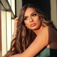 Unique hip to thigh tattoo ideas?