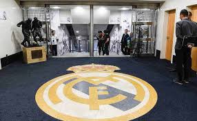 Buy the latest italian la liga football shirts from barcelona, real madrid, atletico madrid and more. Laliga History And Origin Behind Colours Designs Of Primera Division Clubs Logos And Escudos Photos News Firstpost