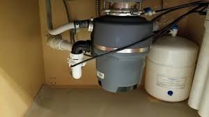 I've listed all pros and cons of the model here, read them before you buy it! Insinkerator Evolution Compact 3 4 Hp Continuous Feed Garbage Disposer Walmart Com Walmart Com