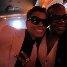 Hello Friends!! I want to end this year