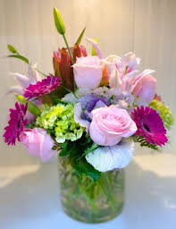 We carry a large selection of professionally arranged sympathy & funeral flowers for every budget. Flowers Silver Spring Md Silver Spring Md Florist Shop Local Florist 1