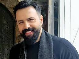 عادل كرم: "شكلت مع تيم حسن ثنائية الند للند" كشف الفنان اللبناني #عادل_كرم  في لقاء تلفزيوني أنه كان متخوف جداً بدايةً من المشاركة في مسلسل "  #الهيبة_الرد" ليس لوقوفه أمام مجموعة من