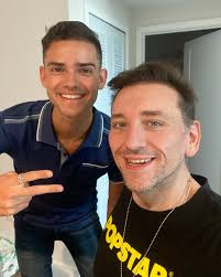 People & places 💕 1. My fave nyc designer @oohbabybyanika 2. Lunch with  Professor @suzannemuchin in Scottsdale Arizona 3. My trainer @stark_axr at  @completebody.19th 4. @veredguttman hosting me in DC 5. Lunar