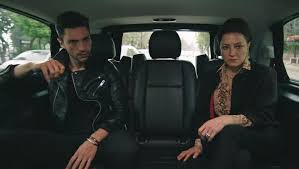 Tam arabaya binecekken üstlerine gelen arabayı gören ramo hemen silahına sarılıp mermileri saydırmaya başlıyor. Ramo Dizisinde Kimse Beklemiyordu Basrol Oyuncusu Ayriliyor Mu