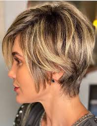 How about you consider getting some peekaboo highlights? Prettiest Style Of Short Hair Highlights In 2020 Stylezco