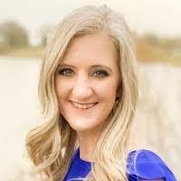 Amber Appel's Instagram, Twitter & Facebook