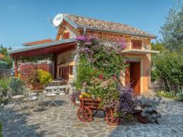 Vrbo ist ihr kompetenter ansprechpartner für urlaub in einem ferienhaus oder einer ferienwohnung. Ferienwohnungen Ferienhauser In Kroatien Casamundo